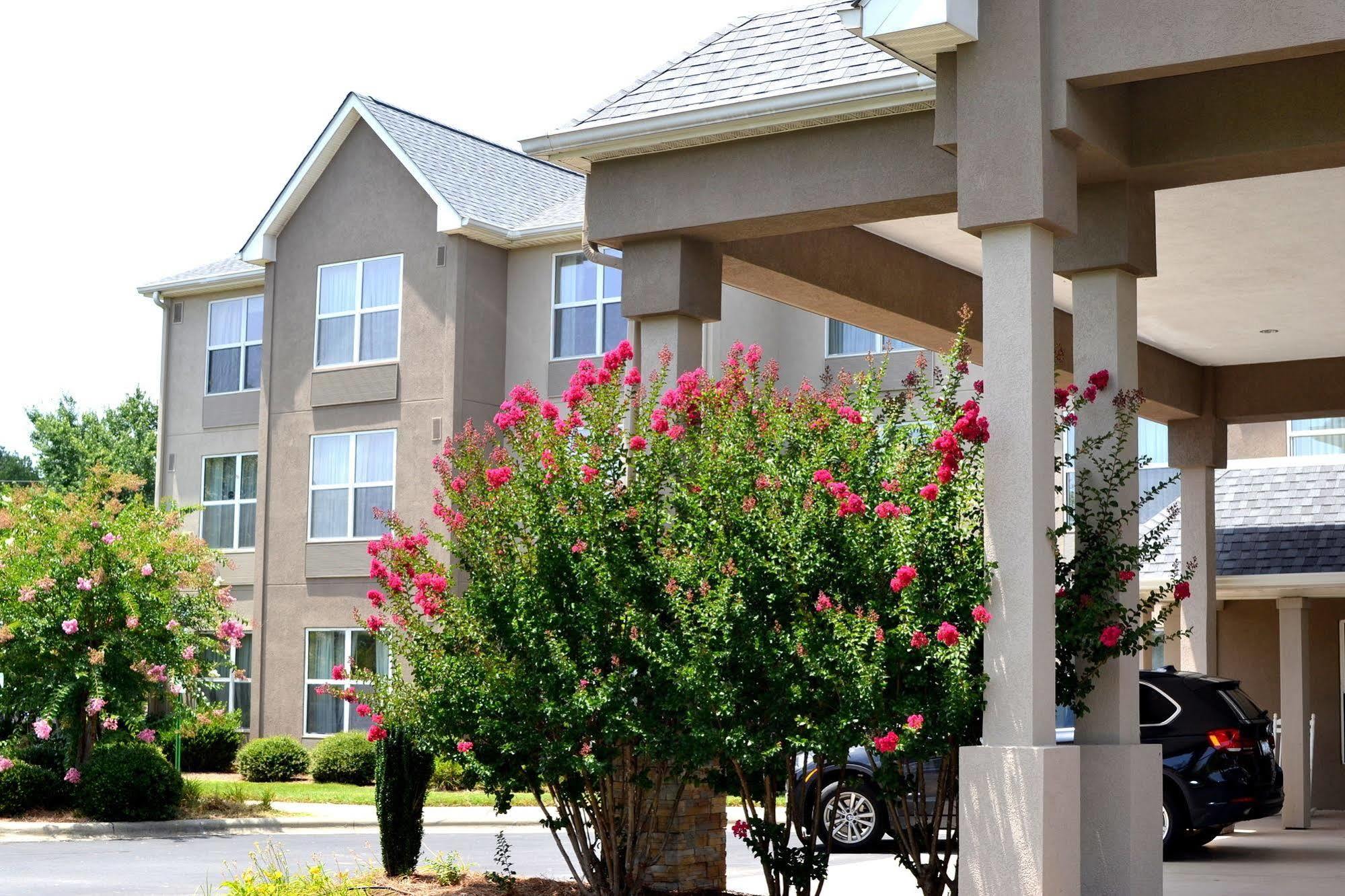 Hotel Wingate By Wyndham Matthews, Nc Exterior foto
